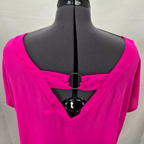 630-29 Torrid Hot Pink Georgette Ring-Back top blouse Size 1 (14/16) - Picture 7 of 12
